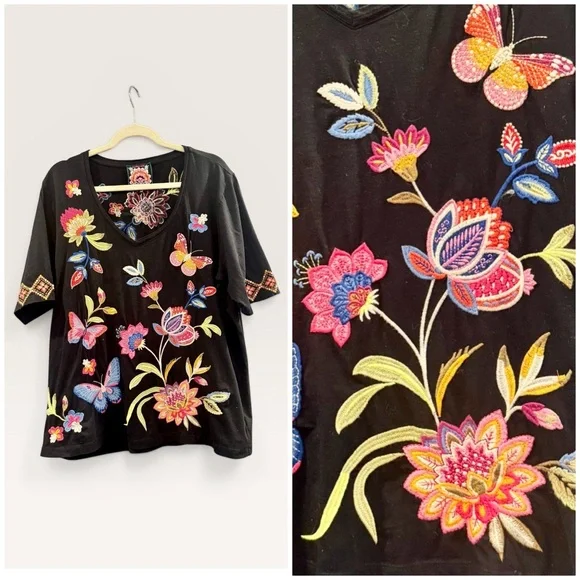 Johnny Was Gracey Trapunto Embroidered Floral Butterfly Short Sleeve T-Shirt - Picture 2 of 7